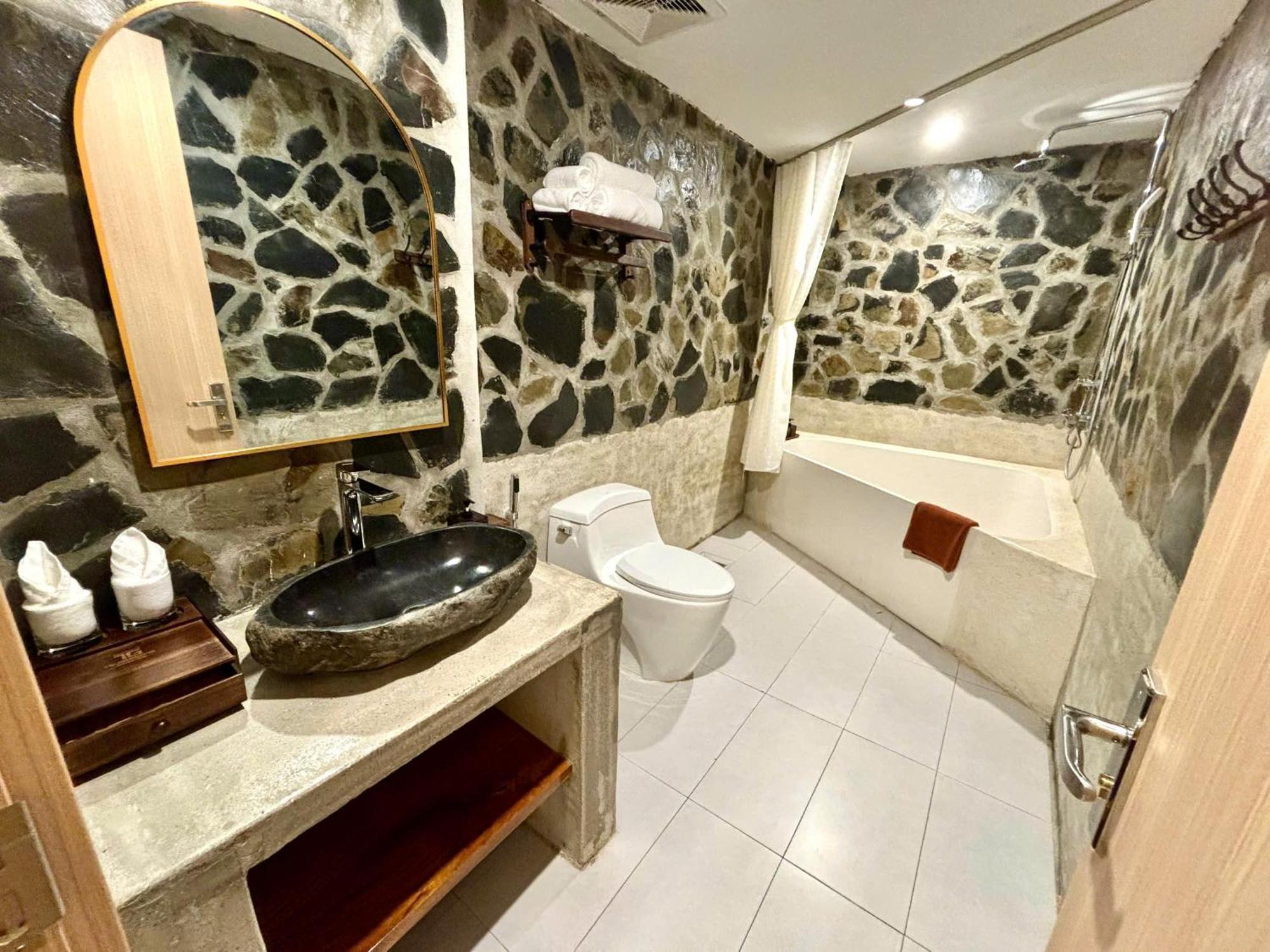 Truong Giang Boutique Hotel Lang Mon エクステリア 写真
